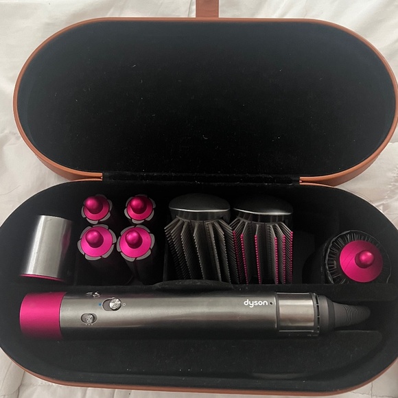 Dyson Air Wrap